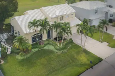 Image de Luxury 3br Golf Course Retreat with Gym, Office & Ev Charger, 4–6 Month Stay