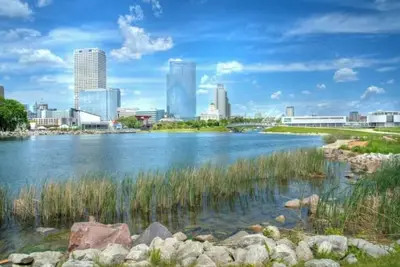 Image de Cw 1 Bed Walker's Point Cream City Luxury