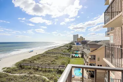 Image de Beachfront Bliss! Airy North Myrtle Beach Condo