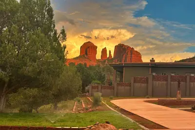 Image de Home on Oak Creek/w private game room & amazing Cathedral Rock views