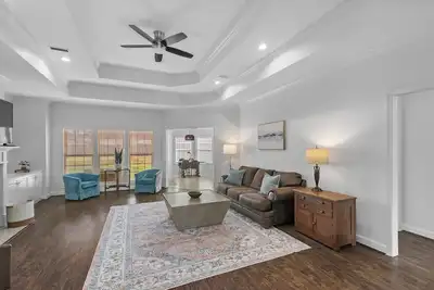 Image de Hidden Lake Hideaway w/fenced in yard 3br 2 bath