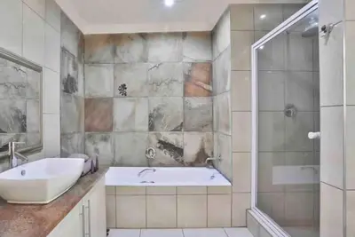 Image de Family or Group Accommodation No Loadshedding