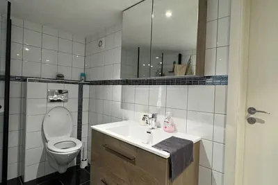 Image de 5 minutes from the city center! Apartment for the family