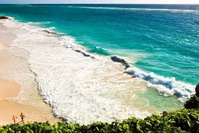 Image de The Crane Resort 2br+3Bth. Ocean View. Priv 28' pool Kitchen & Living Sleeps 6.