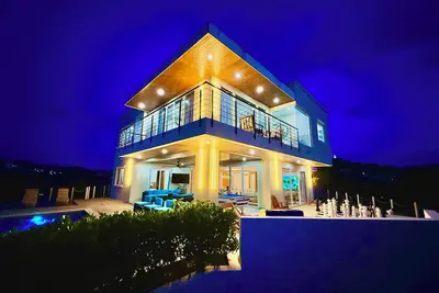 Image de 6k Sq Ft of Luxury Mountain View’s over the Pacific Ocean in Sjds!