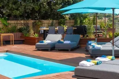 Image de Splendide villa de luxe, vue mer et montagne