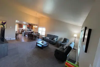 Image de Family Friendly West End Home