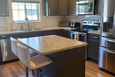 Image de Cozy 2-bedroom townhome with 2 en suite bathrooms