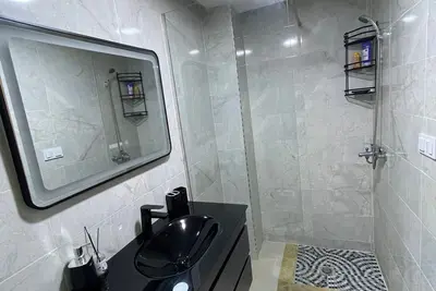 Image de Modern One-Bedroom Apartment in Tangier – Central, Stylish & Spotlessly Clean