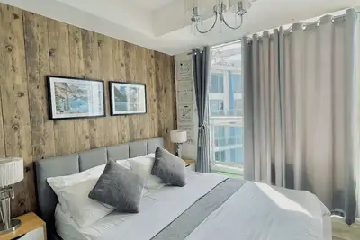 Image de Stylish 1 Bedroom Condo | City View | Resort Living | Airport | Wi-fi & Netflix