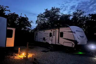 Image de Bullet Travel trailer with Texas skyline views!