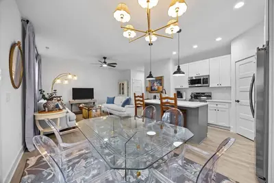 Image de Airy & Stylish New Duplex | Central Stay