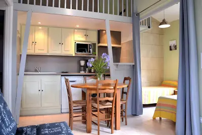 Image de Maison de vacances 'Gite Fontenelle Alpilles' avec piscine partagée, Wi-Fi et climatisation