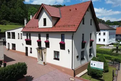 Image de Appartement 4 étoiles Sorbitztal avec vue sur la montagne, pelouse et Wi-Fi