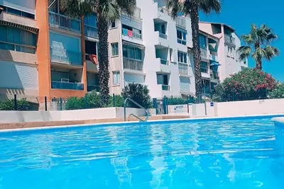 Image de Appartement 'Nauti'cap' avec piscine partagée et jardin privé