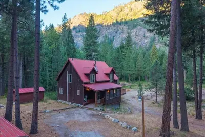 Image de Riverfront Cabin Retreat – Unplug & Reconnect on the Entiat