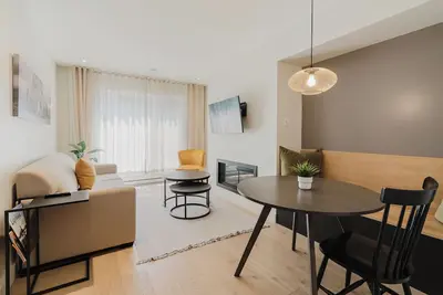 Image de Tremblant Suite, King bed, Fireplace, Free Shuttle to Ski Hill