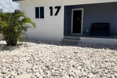 Image de Casa Dein, a modern and sleek home ideal for vacation in Curacao.