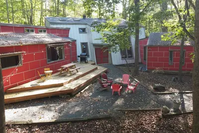 Image de \nDuke Forest Escape 3br, 6 Beds, Huge Back Patio!