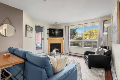 Image de The Grove | Ground Floor | Gym | Fireplace | Patio