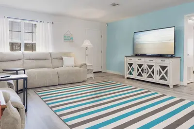 Image de Tranquil 4-bedroom house with Ac in charming Foley close to the beach.