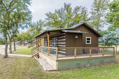 Image de 6) Texas Pride  at Vineyard Trail Cottages