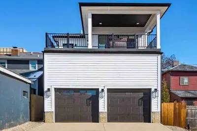 Image de High End New Build, Rooftop Hot Tub, City Views!