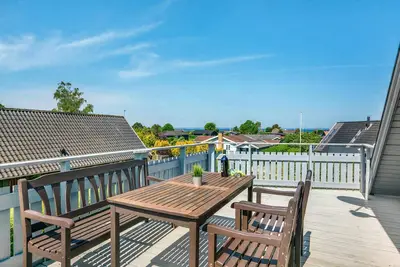 Image de Perfect setting for a family holiday by sea