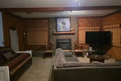 Image de Peaceful cabin near Grand Lake and Disney on big lot