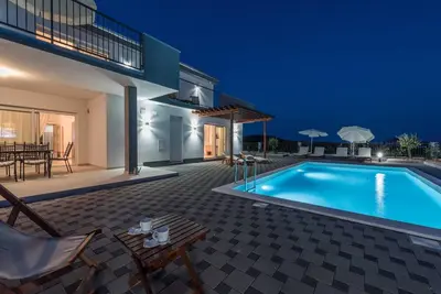 Image de Four Bedroom Villa with Sea View and Private Pool ( Villa 8)