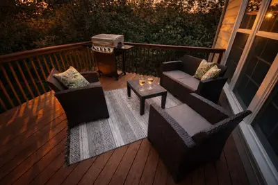 Image de Disconnect at this Cottage with Great Surroundings in Charlotte, North Carolina