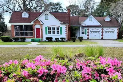 Image de Picturesque Cottage with Pond Views Great for Family Getaways in Georgia