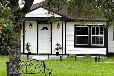 Image de Spectacular Secluded Cottage in Round Top, Texas