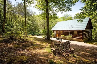 Image de Spacious and Rustic Cabin with a Hot Tub near Copperhill for a Family Getaway in Tennessee