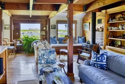 Post and beam style house in Madaket