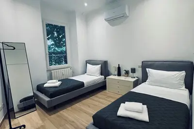 Image de Charming vacation home located a stone's throw from Piazza Mazzini, Prati area.