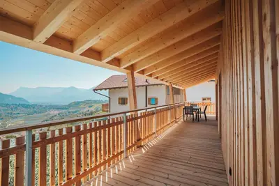 Image de Appartement 'Huetterhof Apartement Huetter' avec vue sur la montagne, terrasse privée et Wi-Fi