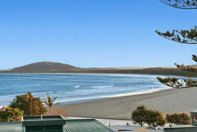 Image de Carmelone a beautifully appointment holiday retreat in picturesque Gerroa on the South Coast of Nsw.