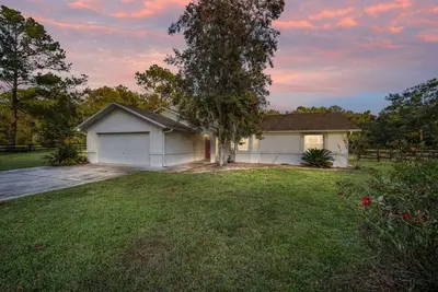 Image de Large 3 bedrooms | Equestrian