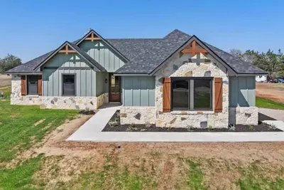 Image de Modern Farmhouse Retreat - Leon's Crossing