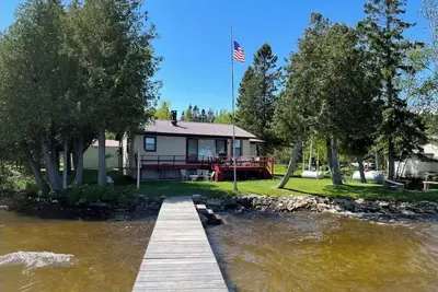 Image de Lakefront getaway on Indian Lake with private dock