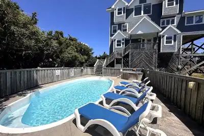 Image de How You Dune? Dog-Friendly Semi-Oceanfront in Avon!