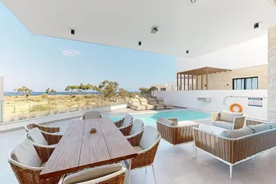 Image de Wonderful Cyprus Beachfront Villa | Villa Atalanta | 4 Bdr | Private Pool |.