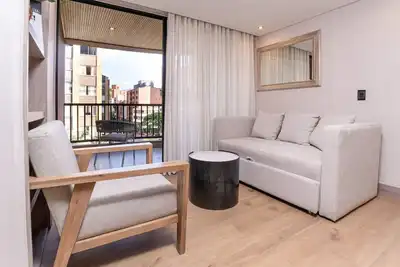 Image de Luxury 2br-2ac accessible Apt w/ balcony-Laureles