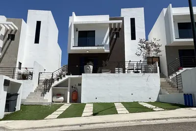 Image de Terrace & Ocean view Home