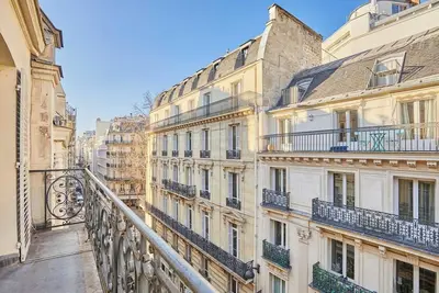 Image de Charmant Ac- 1bdr Avenue Montaigne/Arc de Triomphe