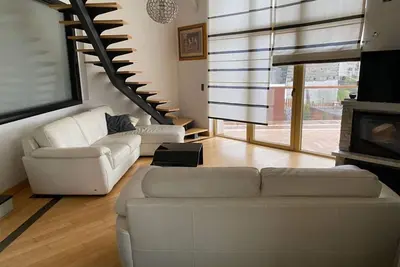 Image de Five Bedroom Villa with Terrace and Garden