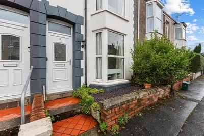 Image de Spacious cosy 4-bedroom house in Sketty