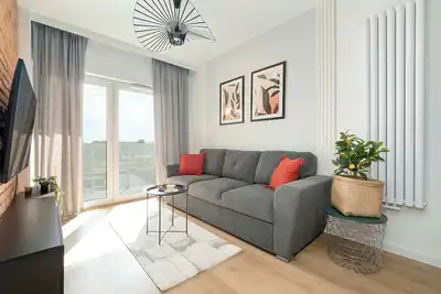 Image de Srebrzyńska 12 Łódź | 2-bedroom Apartment | Parking & Balconies | Excellent Option for Business Travellers | Close to Łódź's Main Attractions