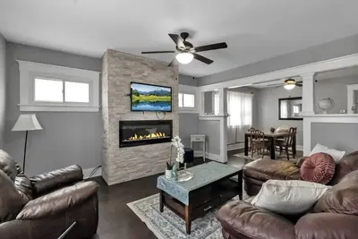 Image de Private North Buffalo Getaway Near Hertel Avenue!